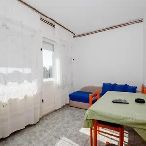 apartments-drazica-krk-island.primorje-gorskikotar.com/